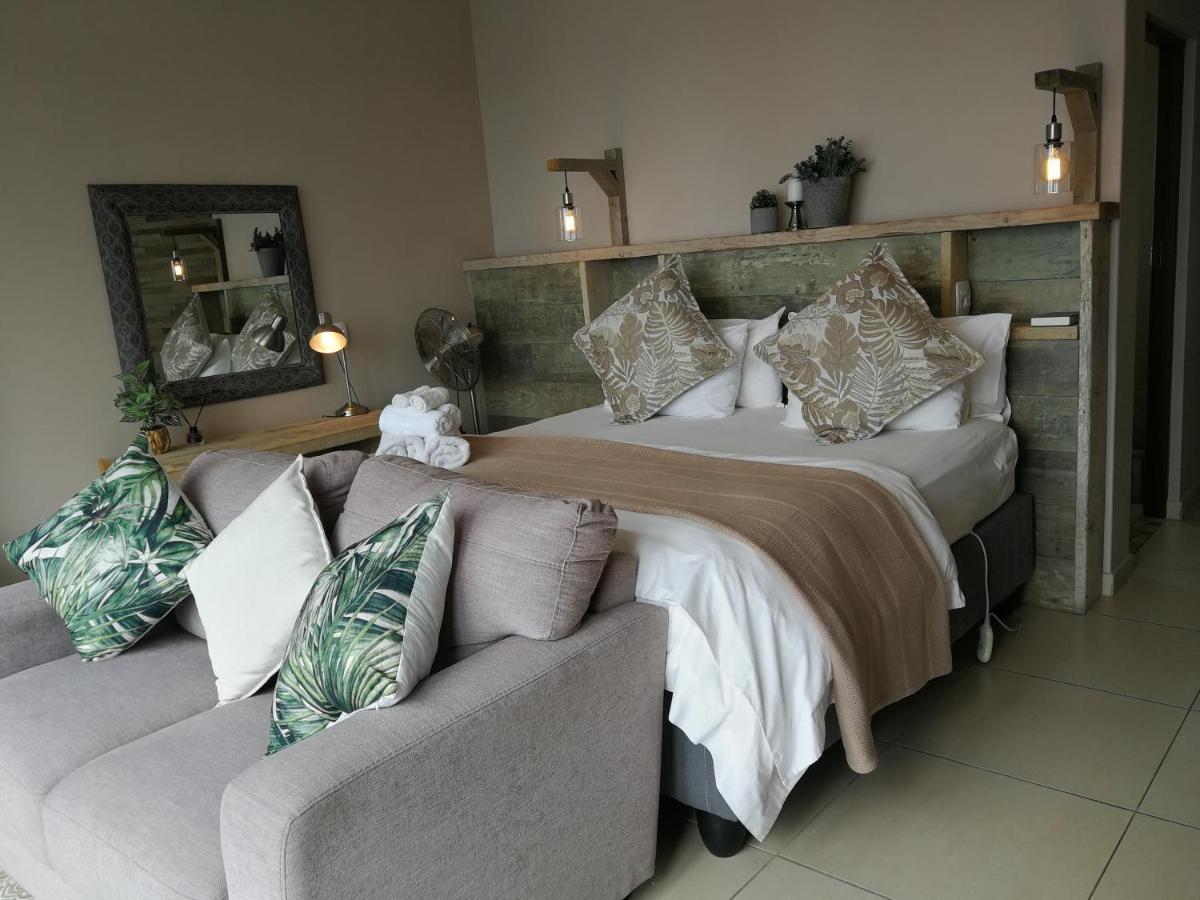Lavandula Manor Self-Catering Моссел-Бей Екстер'єр фото